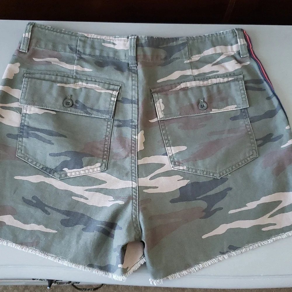 GAP button fly super high waisted camo utility shorts - Picture 4 of 10